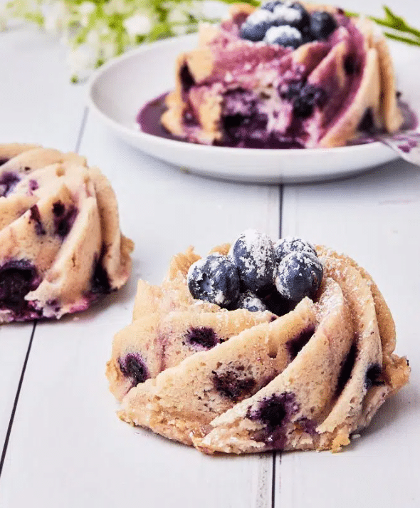 Petite Bundt Cake 2