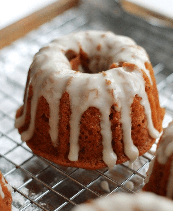 Petite Bundt Cake 4
